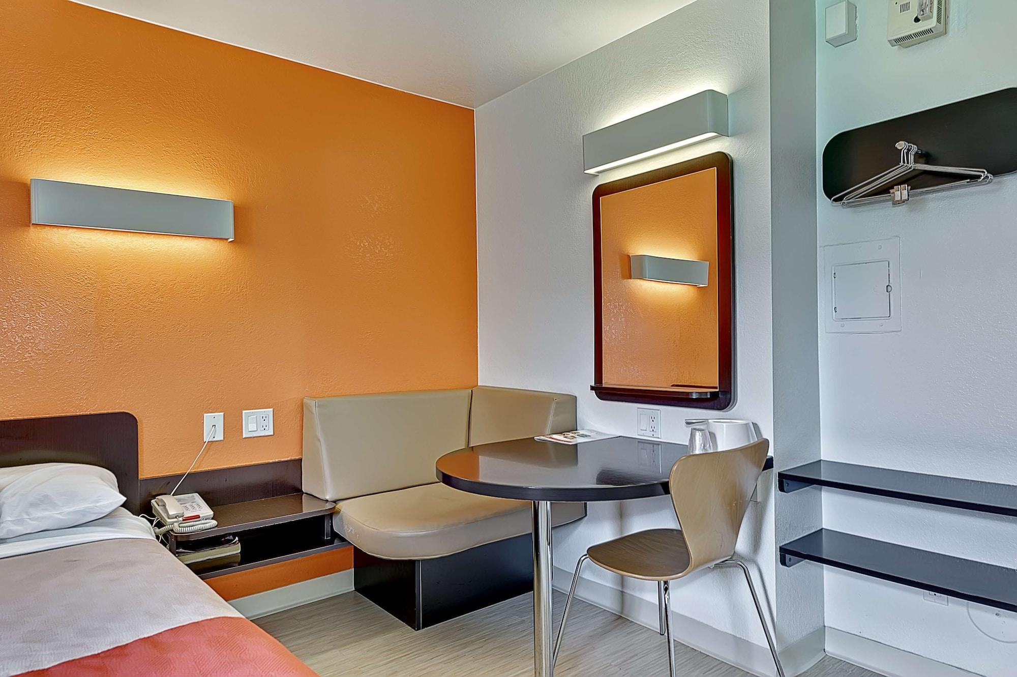 Motel 6-Villa Park, Il - Chicago West Eksteriør billede