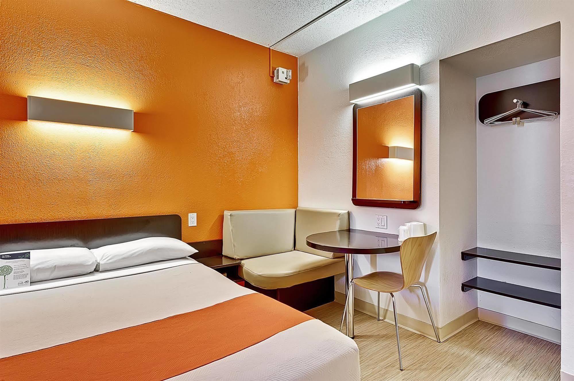 Motel 6-Villa Park, Il - Chicago West Eksteriør billede